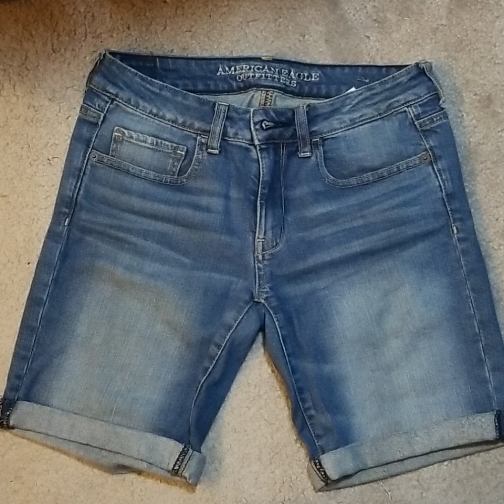 American Eagle Bermuda Shorts